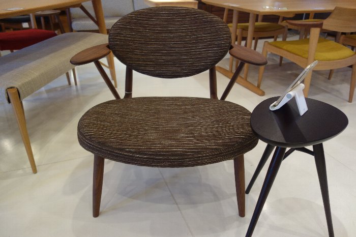 飛騨高山の家具 柏木工 KASHIWA トライアングルテーブル（D