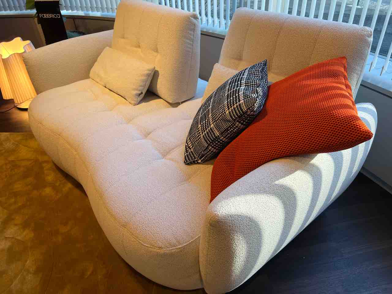 FABBRICA・新作スライドソファ : 住賓館(じゅうひんかん)ブログ