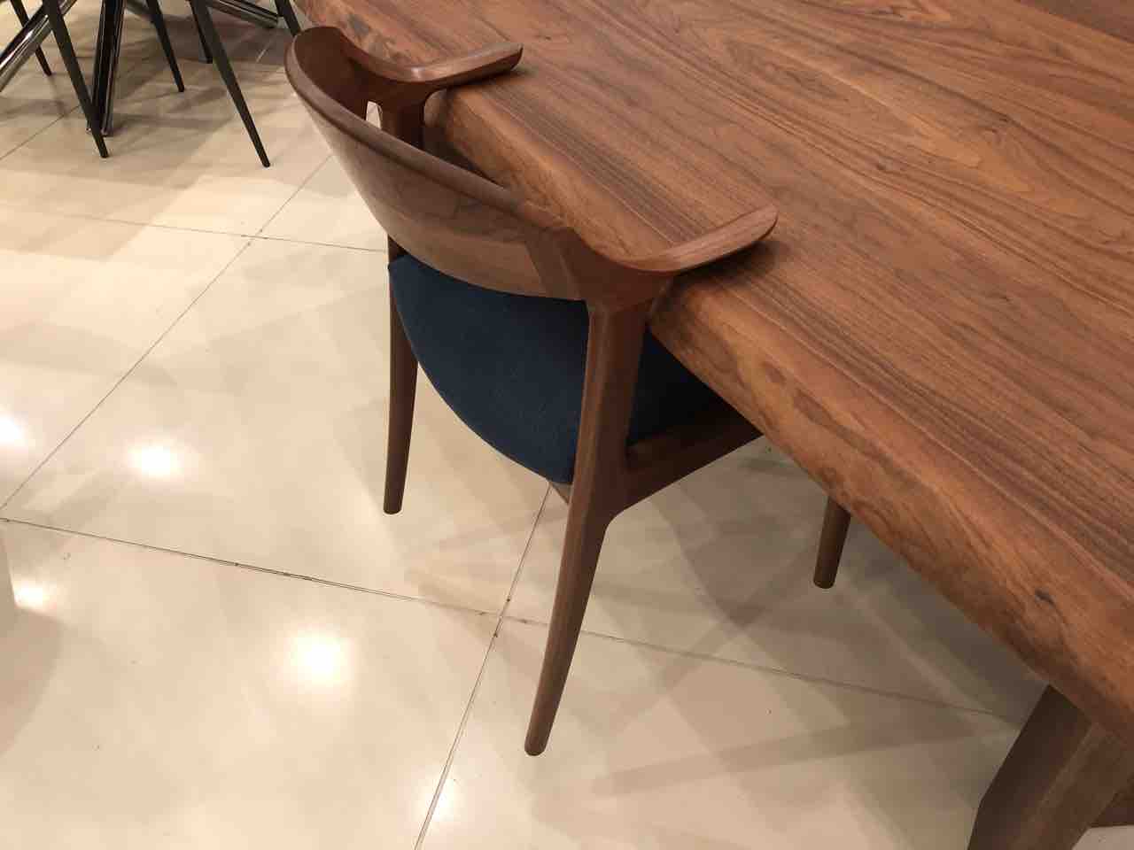 軽量チェア】ナガノインテリア・アームチェア・DC354-1W : 住賓館