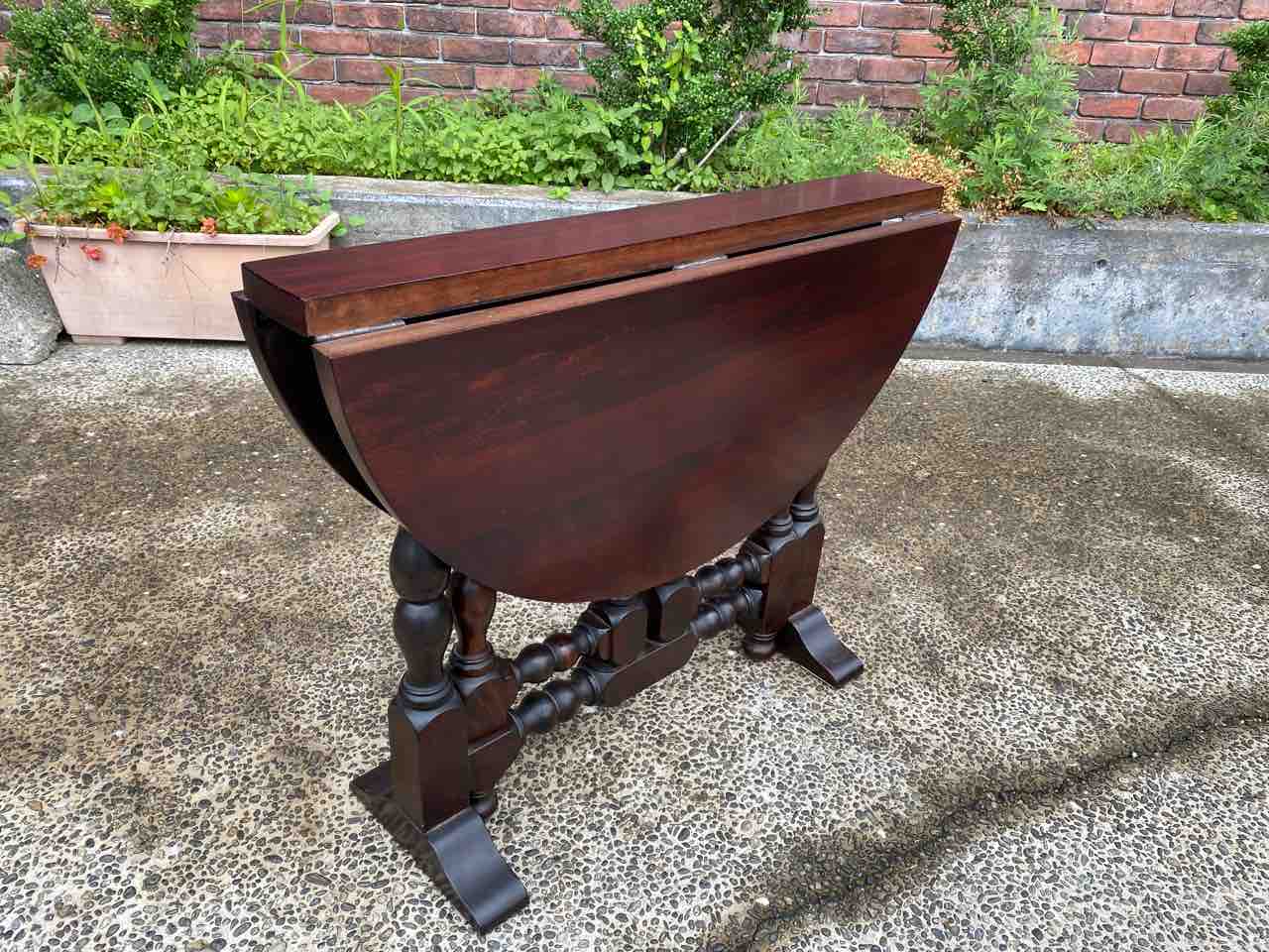 松本民芸バタフライテーブルのメンテナンス : 住賓館(じゅうひんかん 