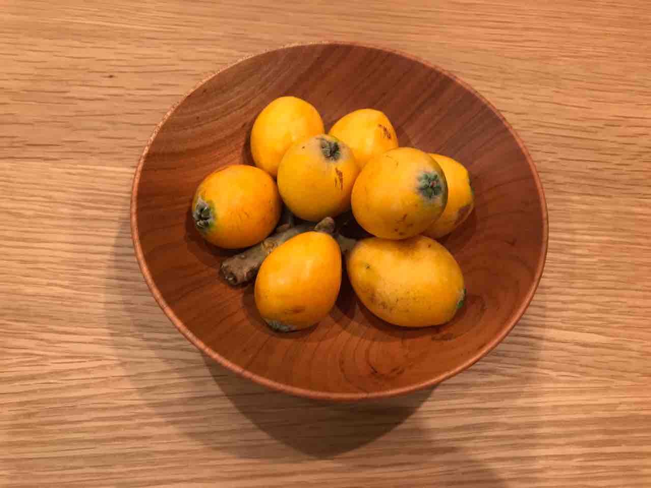 木の器にびわが似合います スィング 飛騨高山 住賓館 じゅうひんかん ブログ