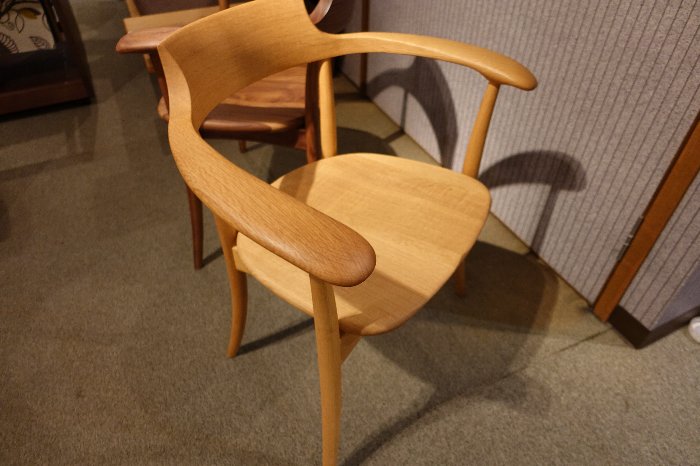 飛騨産業の中で一番お勧めのアームチェア】飛騨産業・クレセント