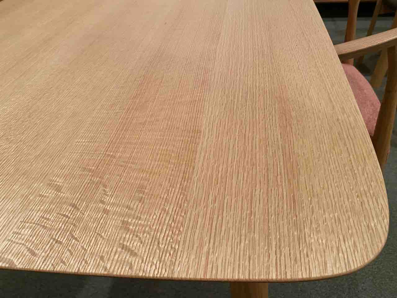 柏木工・オイル仕上げのRitダイニングテーブル : 住賓館(じゅうひん