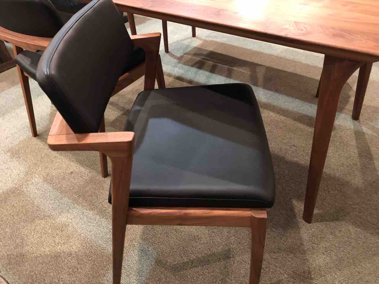 富士ファニチア ダイニングチェア