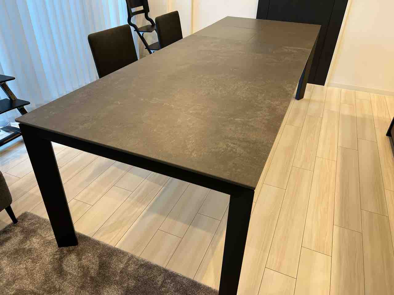 丸亀市にALTACOM・TEOREMAエクステンションテーブル1600・セラミック天