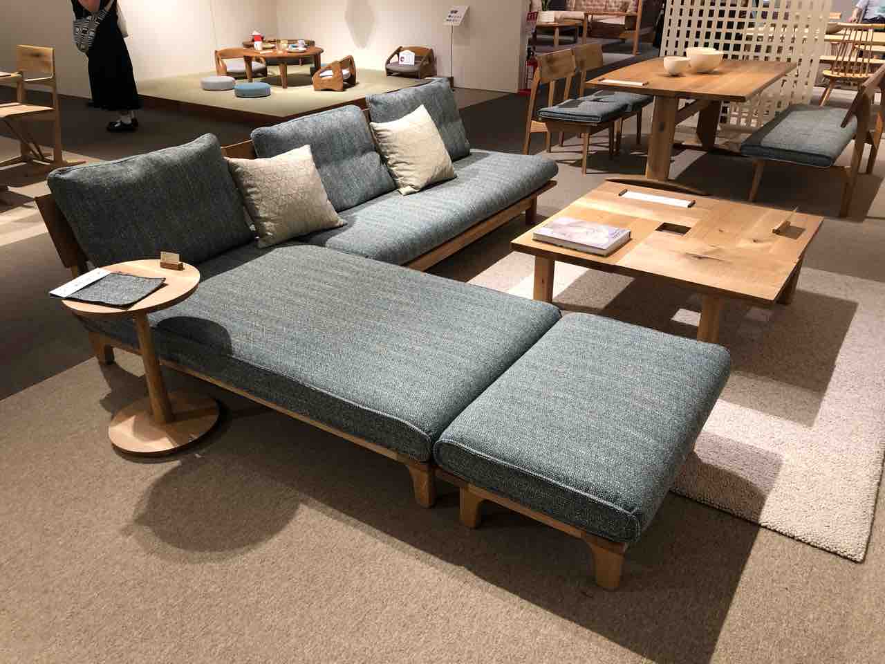 2019・飛騨高山出張】シラカワ・NEW RAPTソファ : 住賓館(じゅうひん