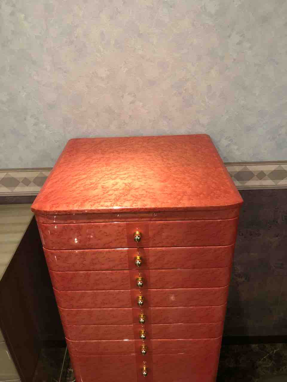 バーズアイメープルミガキ仕様のジュエリーチェスト・フロマージュが