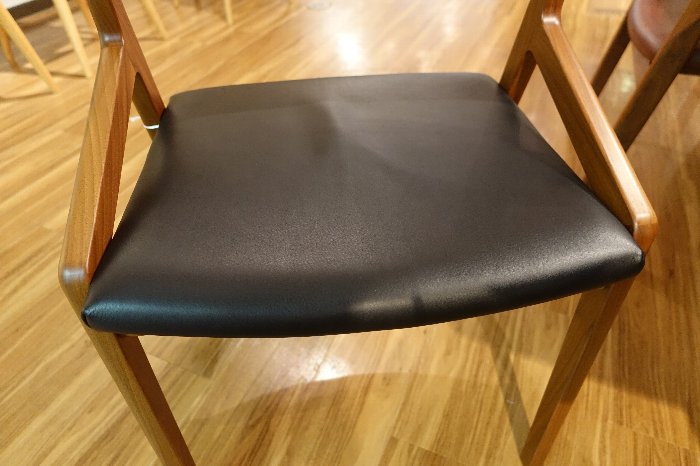 ナガノインテリア・CORONA arm chair・DC323-1W : 住賓館(じゅう