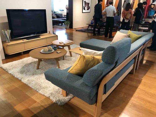 2019・飛騨高山出張】シラカワ・NEW RAPTソファ : 住賓館(じゅうひん