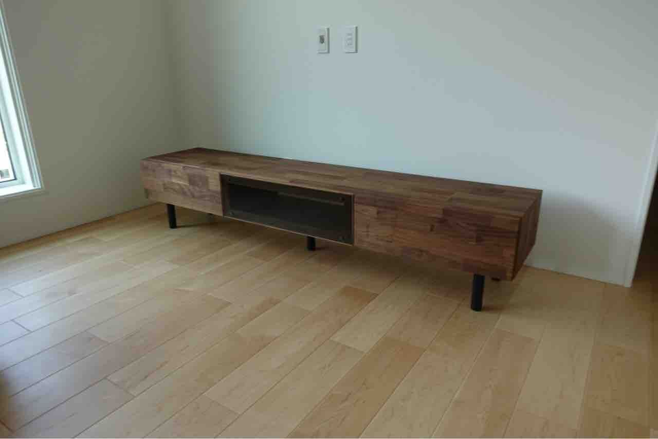 徳島県にマスターウォール・Picchioテレビボード・estic・SPIGA