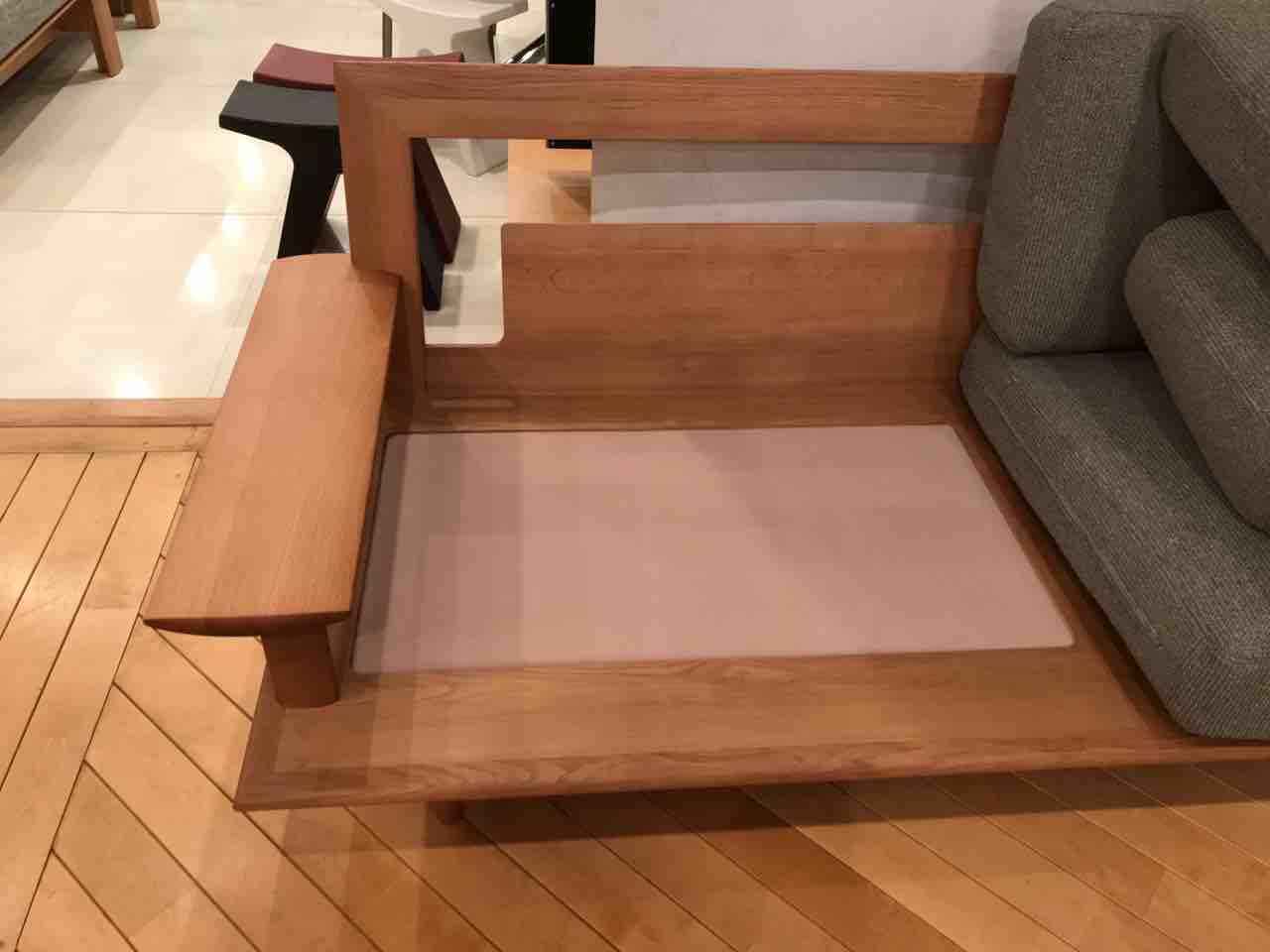 再入荷のご案内】ナチュラルで上品なソファ・Sof(ソフ)再入荷しました