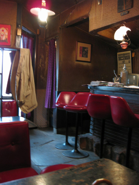 洋酒 珈琲 黛 (閉店？)