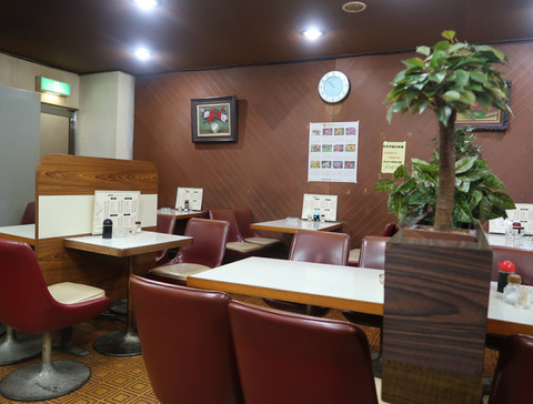 セットメニューの店 ドンピー 新町店