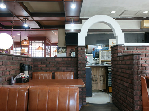 レストラン BOAT (ボート)