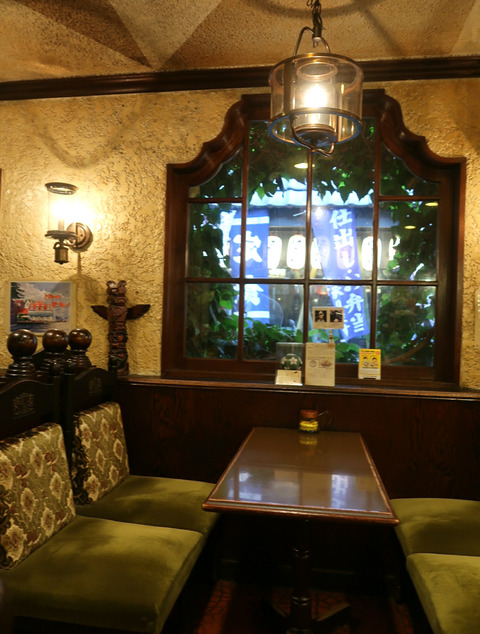 三本コーヒーショップ