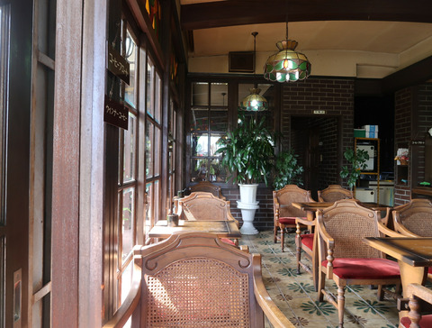 喫茶軽食 円 (まどか)