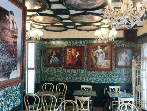 季節の生ジュースとくるみパンの店 カド ③