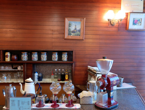 TEA ROOM  ブルボン