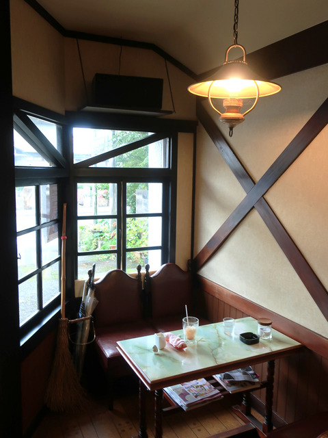 CAFE BRACKEY (ブラッキー)