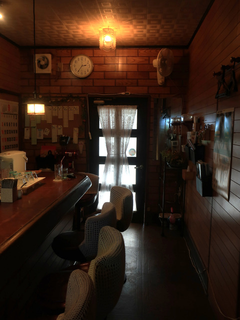 coffee shop パドック