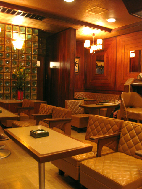 六曜社珈琲店 一階店