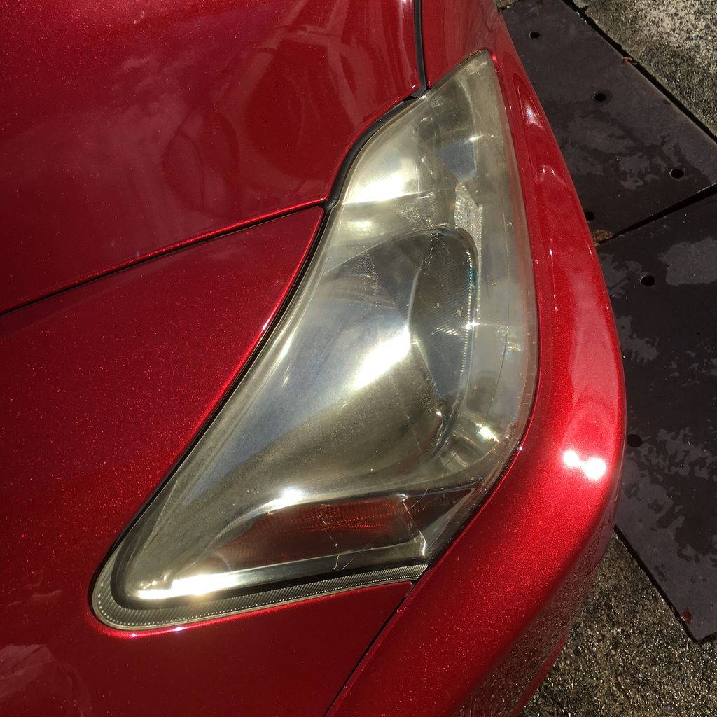 レクサスis350の黄色に黄ばんだヘッドライト磨き 汚れれば汚れるほどワクワクする洗車マニア Taipanchi のブログ レクサスis350の黄色に黄ばんだヘッドライト磨き 汚れれば汚れるほどワクワクする洗車マニア Taipanchi のブログ