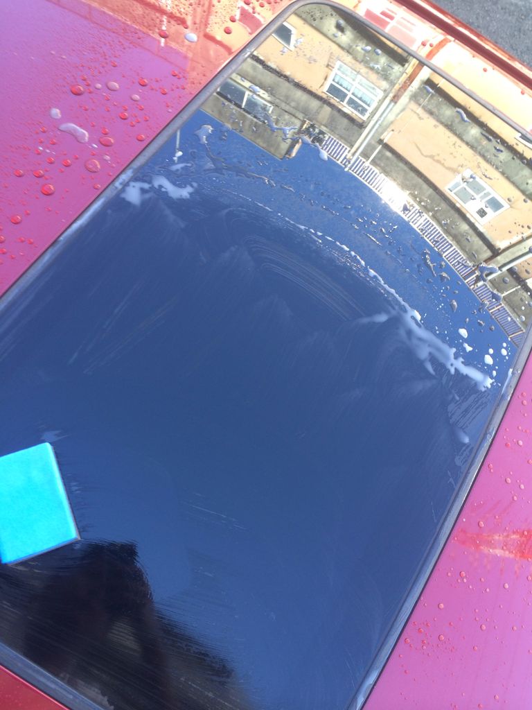 愛車のサンルーフのウロコ 水アカ汚れ一発除去d O 汚れれば汚れるほどワクワクする洗車マニア Taipanchi のブログ
