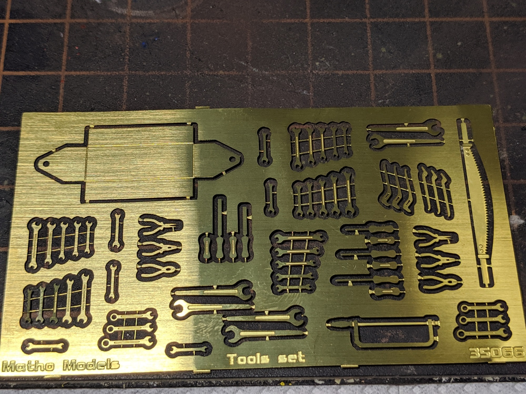 00000IMG_00000_BURST20191226135659272_COVER