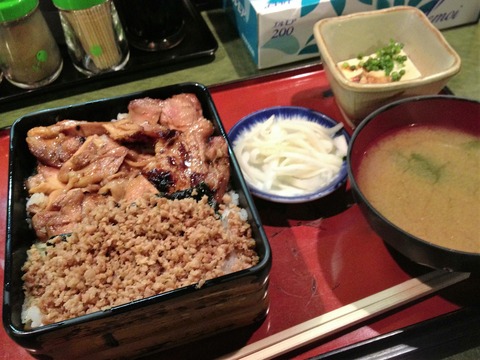 20121002_040005000_iOS