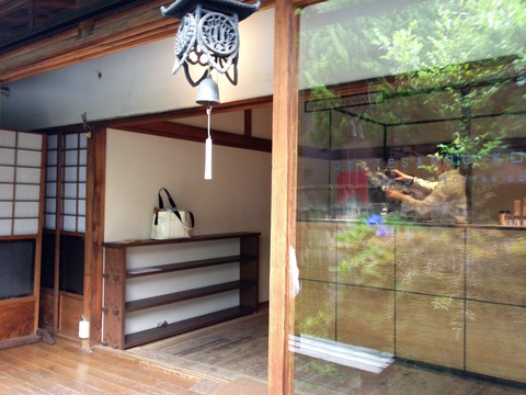 20120625_032022000_iOS