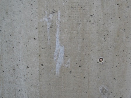 杉板型枠コンクリート打ち放し仕上 ちょっと工夫 建築やって年