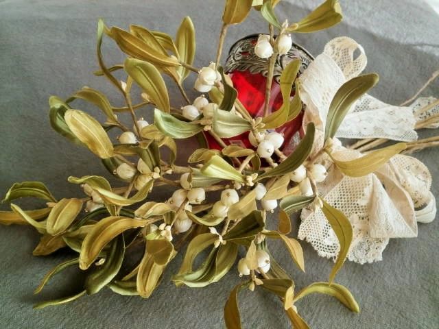 ヤドリギ 布で作る花日記