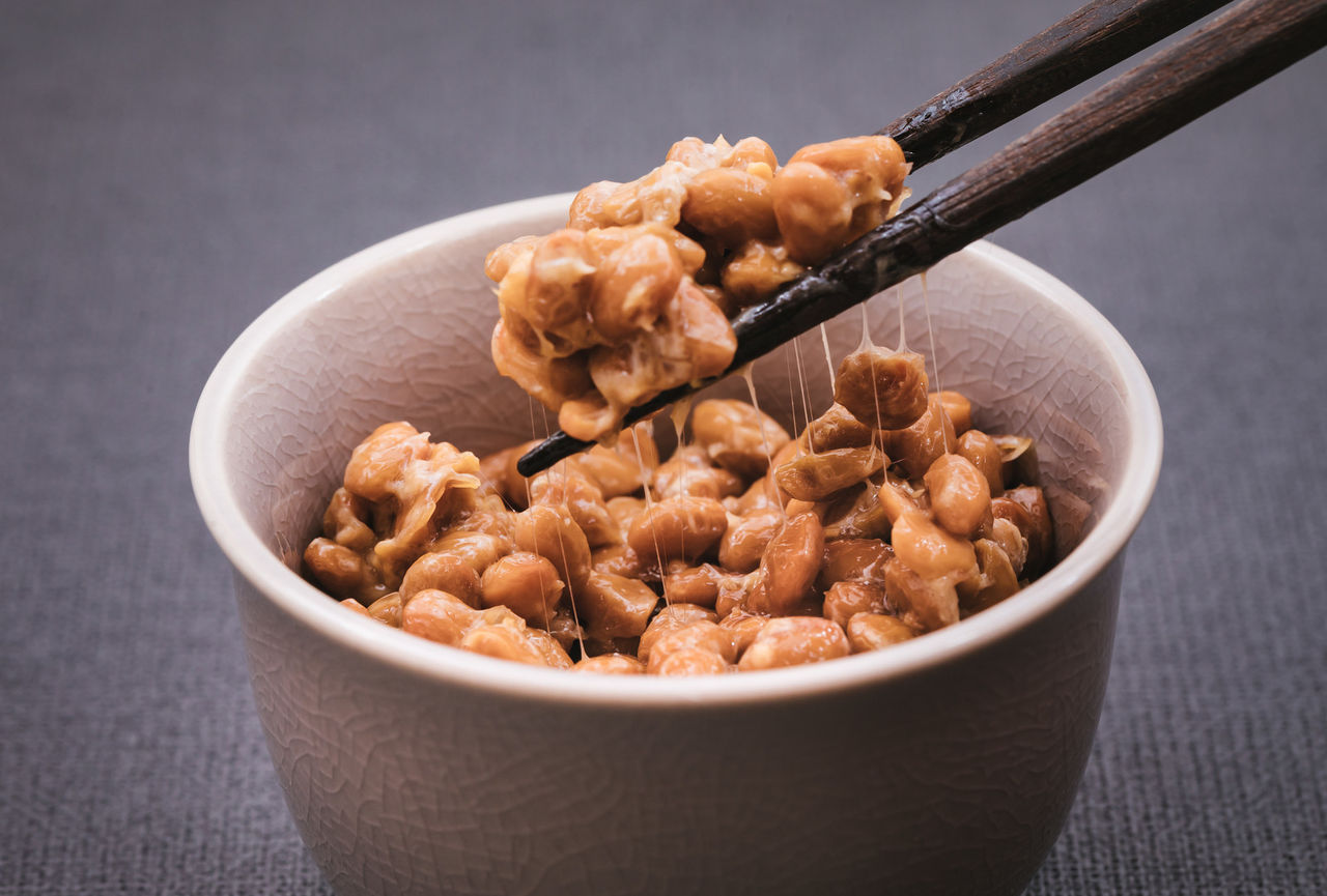 イオンで3パック48円の最も安い納豆は豊かな人の食べ物であるという話 家に帰ると玄関の前にドライヤーがたたずんでいた