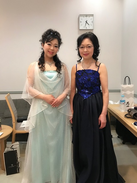 終演後楽屋で
