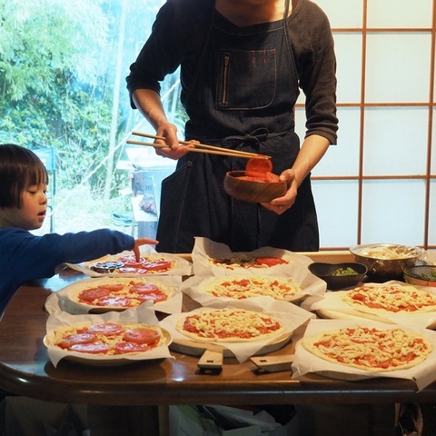 ミュージックキャンプ2019ピザの用意 (1)