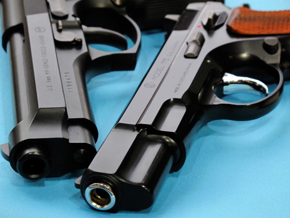 鉄の拳銃を較べてみる（トイガン） ～KSC CZ75 2nd その3～ : とー