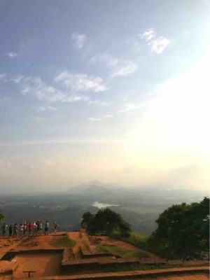 シギリアロック頂上