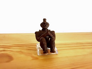 合掌土偶