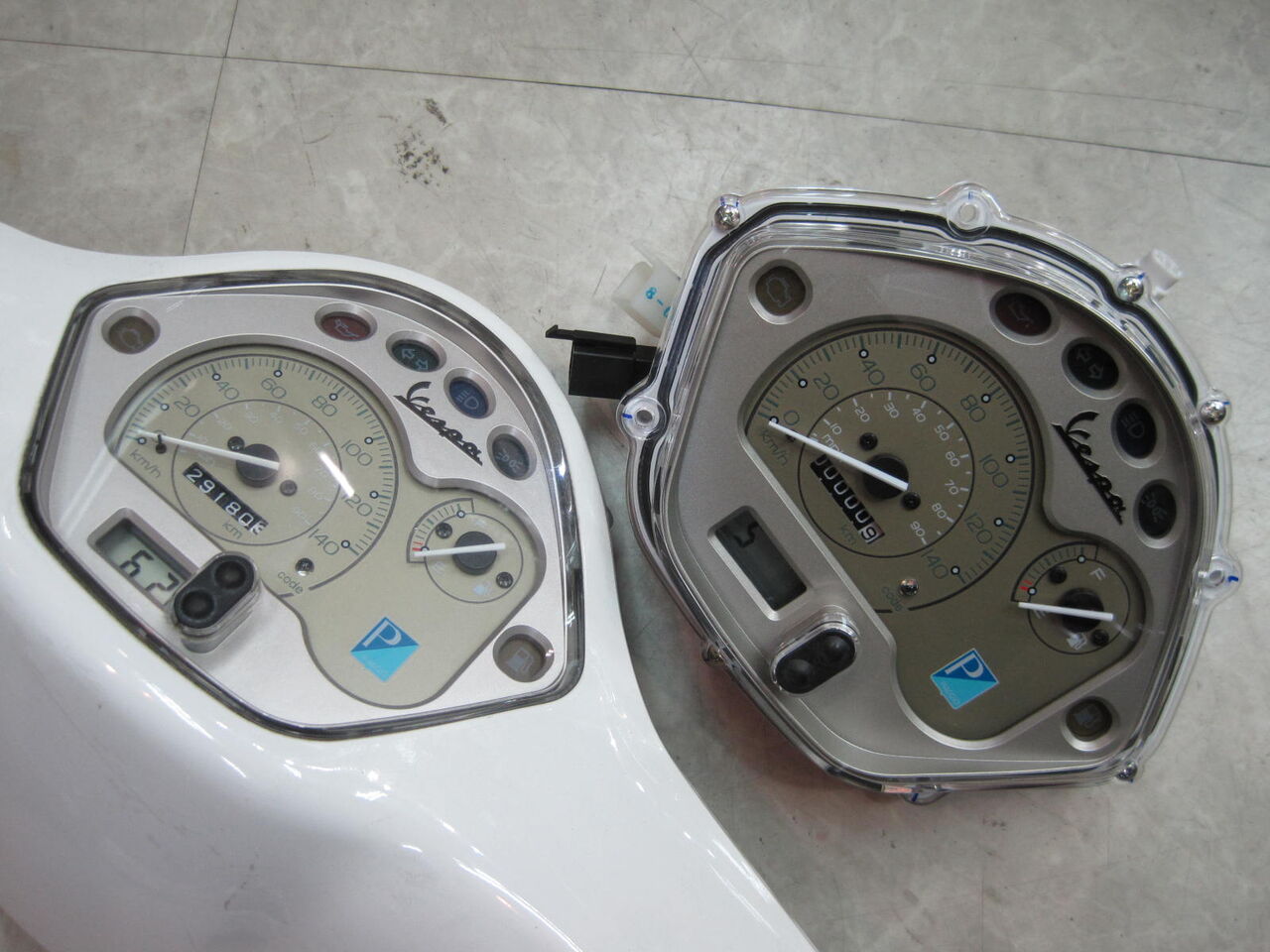 LX125 i-get メーター交換 : sogno vespa club