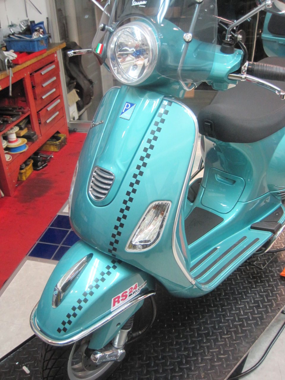 Vespa LX150 3V バリエーター取り付け＆Fサス交換 : sogno vespa club