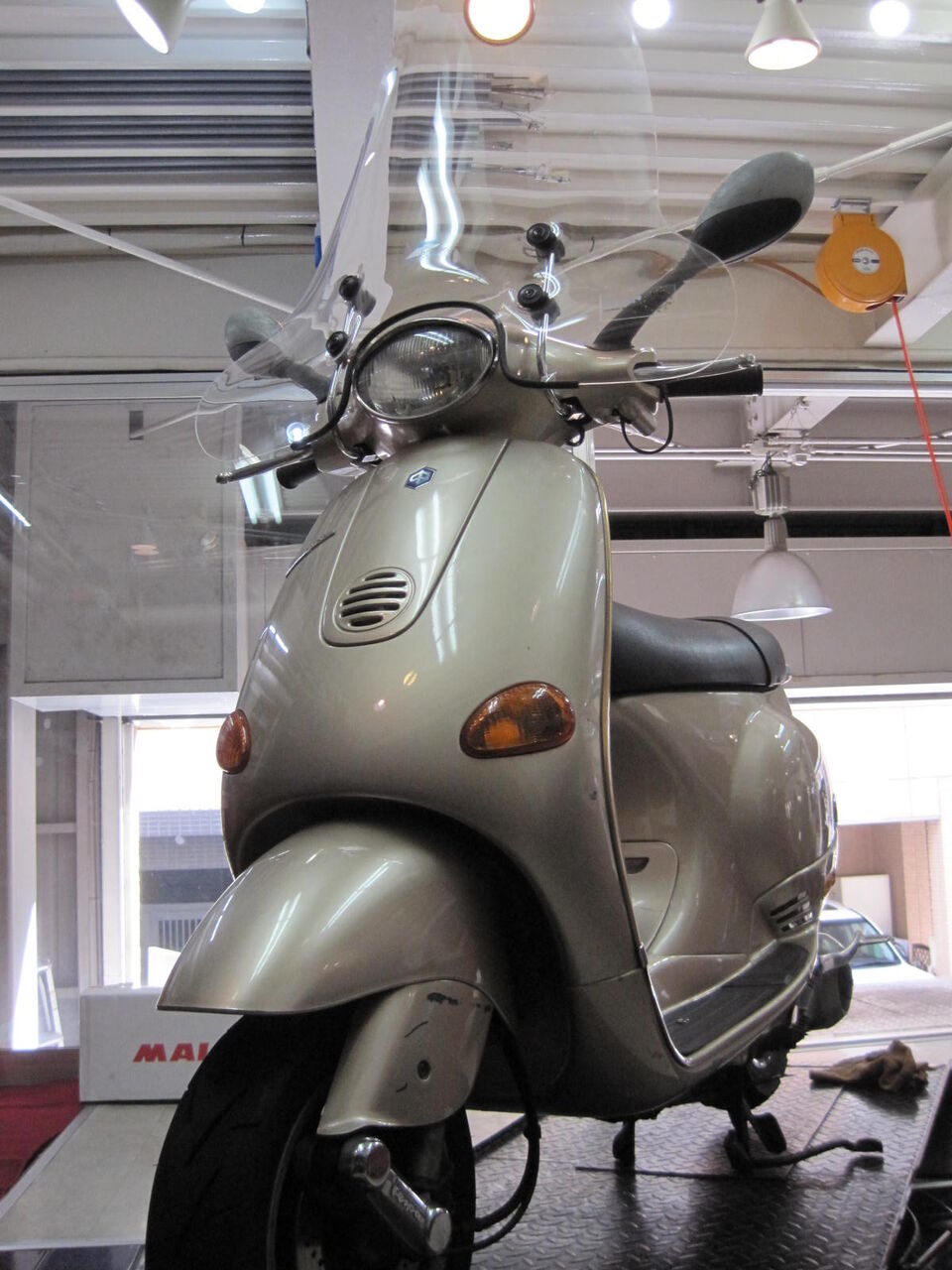 ランブレッタ 125LI エンブレム イノチェンティ ベスパ ピアッジオ