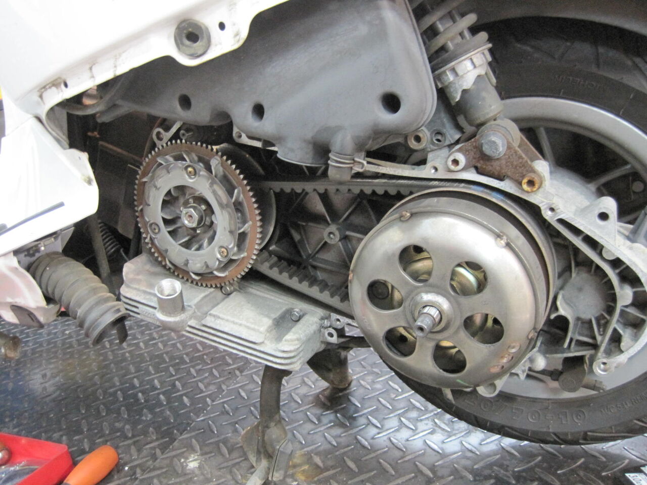 Vespa(ベスパ) LX125ie用エンジン一式(引取り希望) Vespa(ベスパ) LX125ie用エンジン一式(引取り希望)