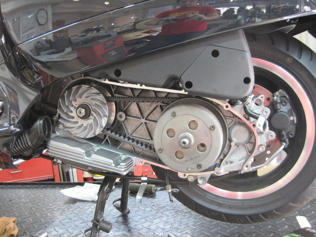 Vespa GTS150 Super マフラー交換♪ : sogno vespa club