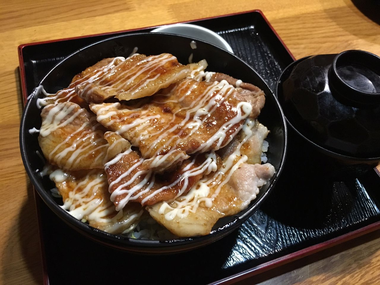 0121 小平町 お食事処 すみれ しょうが焼丼 一笑健命 日々 楽しく 愉快に