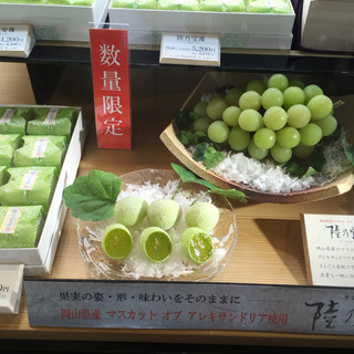 320x320_square_52159670