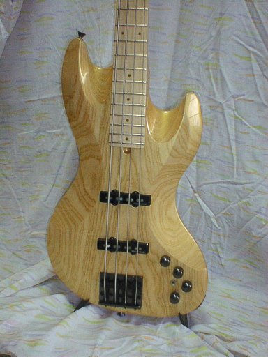 ベースを紹介しよう#7 JIRAUD J-Bass4HB Yellow : カバの