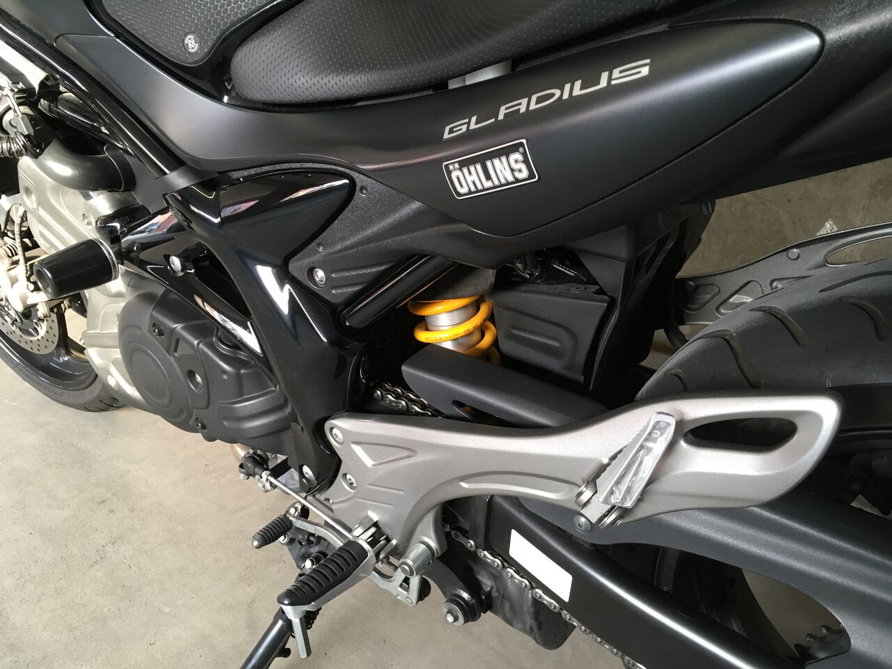 オーリンズリアサスペンション Fun Ride バイク Blog With Cb650r