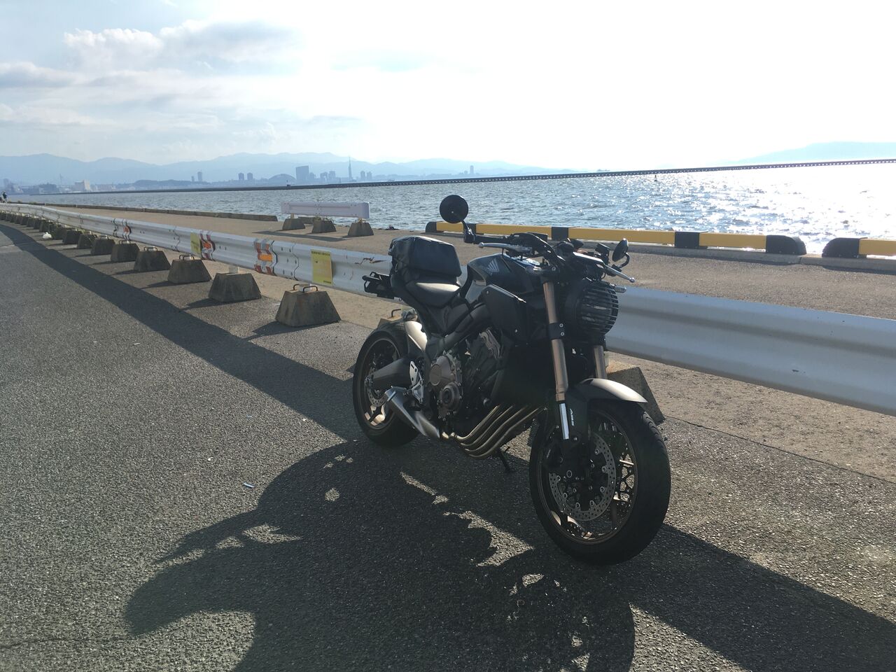 福岡 箱崎埠頭 仕事後に少し走ってきました Fun Ride バイク Blog With Cb650r
