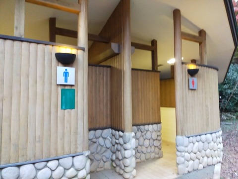 B03BAE08-C179-4159-BCD4-CDDEB6075785