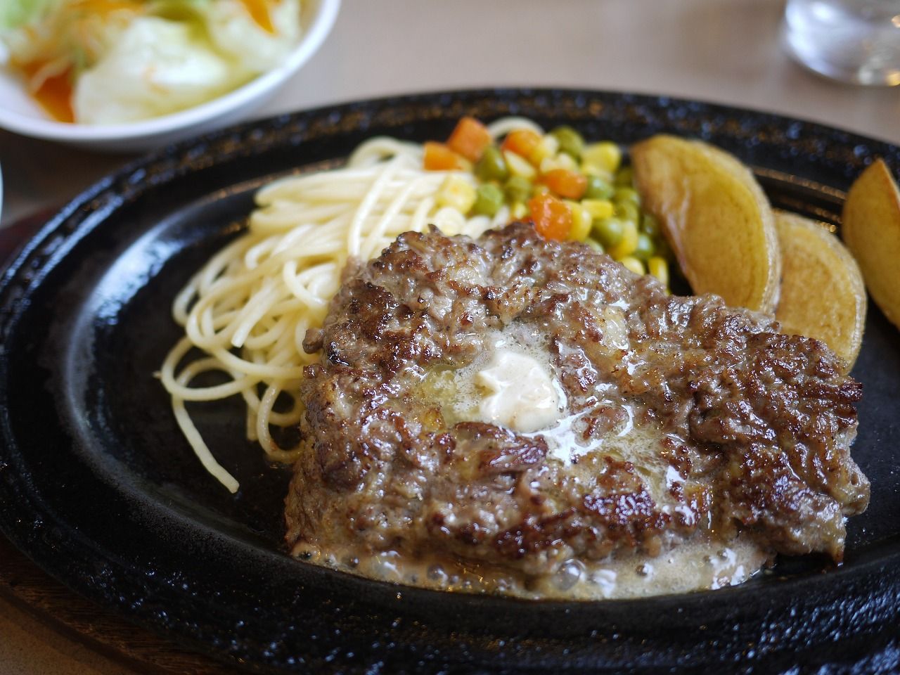 Windy ウィンディーハンバーグ 日向 延岡食べ歩き日記